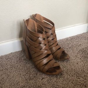 Sandal heels